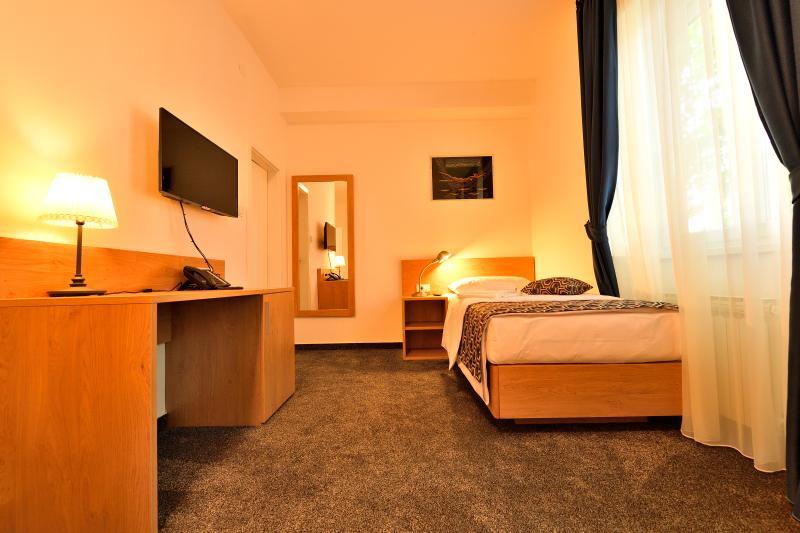 Orient Hotel 3*
